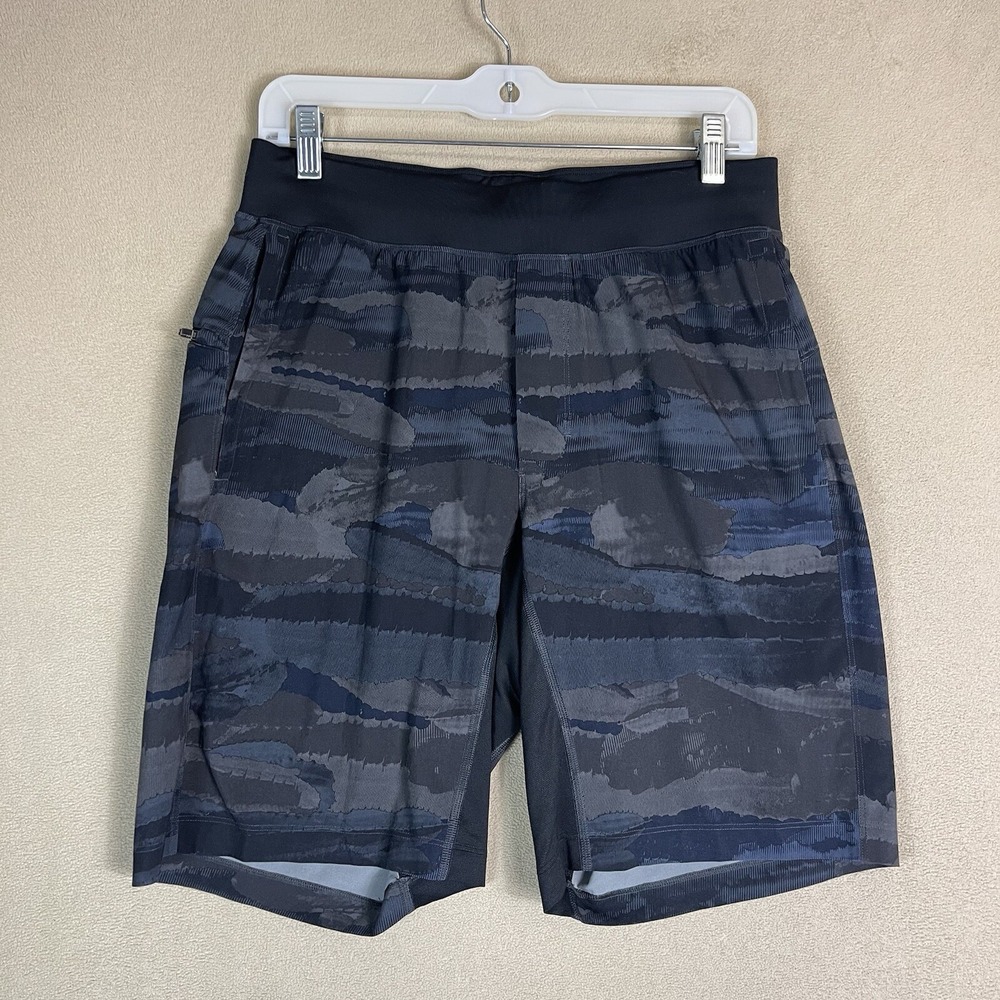 Lululemon Shorts Mens Medium Black Gray Camo Athletic Sweat Logo Gym Adult
